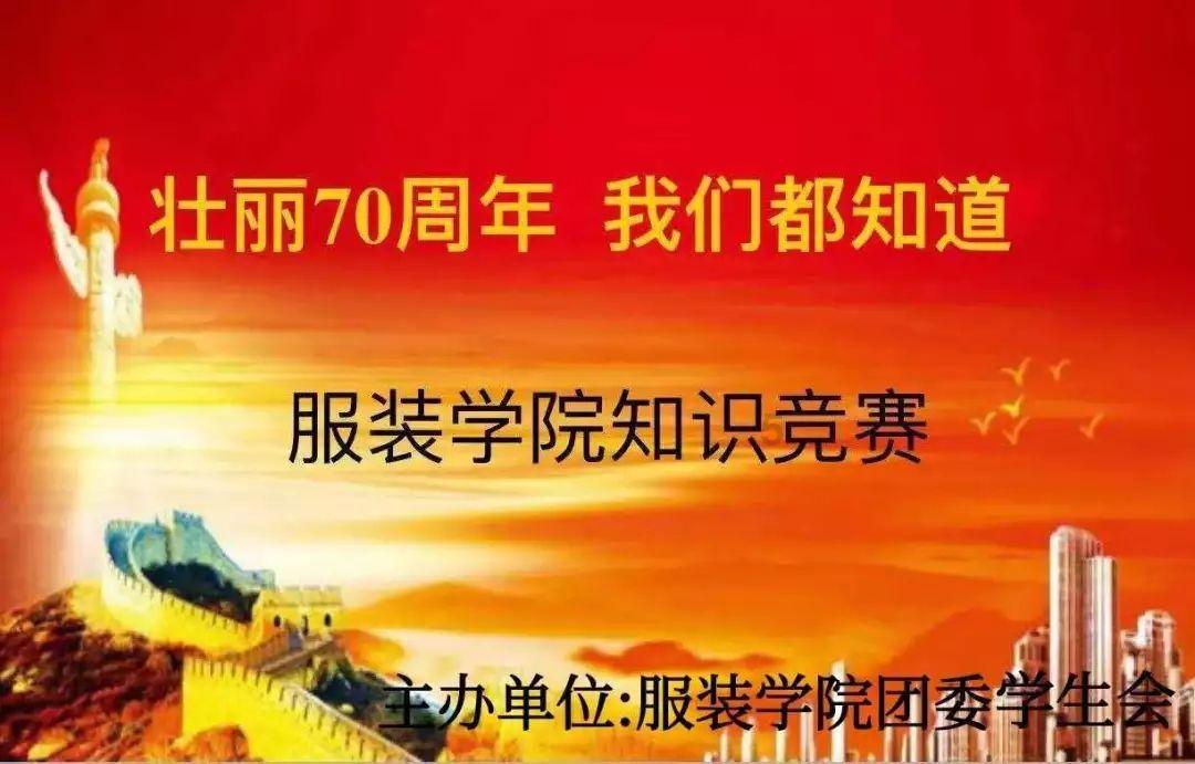 吃货拉拉爱吃烤地瓜,蹲在地瓜车前观瞧等待,狗:不买就不走……