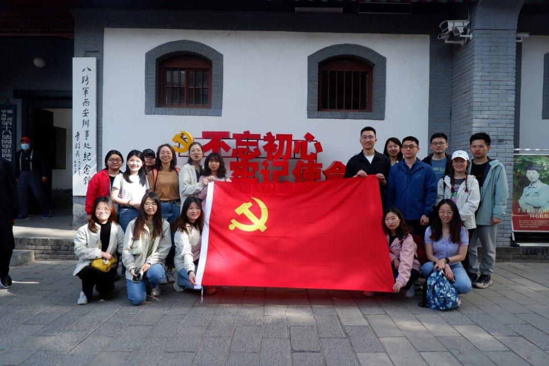 拯救老科学家